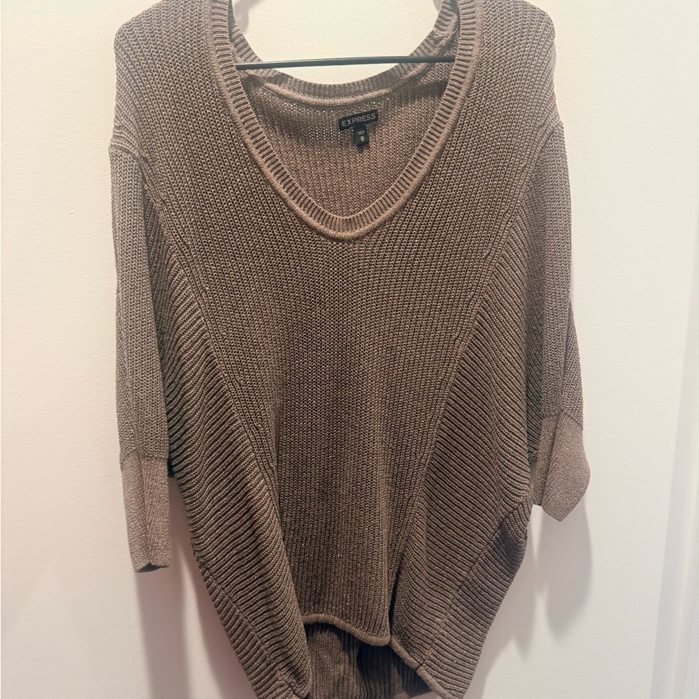 Express Taupe V-Neck Relaxed Ribbed Knit Sweater